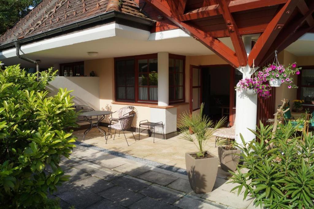 Bodensee Apartment Kressbronn "Seeland" เครสส์บรอนน์ อัม โบเดนเซ ภายนอก รูปภาพ
